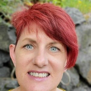 Meet your Posher, Carolyn